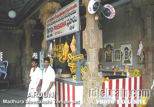 Madhura Meenakshi Temple set