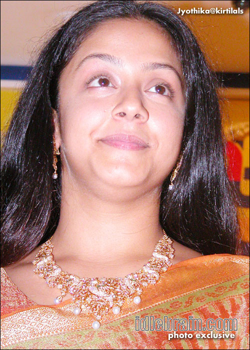 jyothika launches swarnapurnam scheme