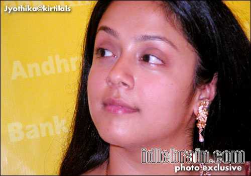 jyothika launches swarnapurnam scheme